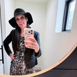 Vintage Neiman Marcus black & silver sequin tunic top, size 1X (fits like a L).